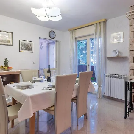 Amazing Apartment In Pula With Wifi Exterior photo